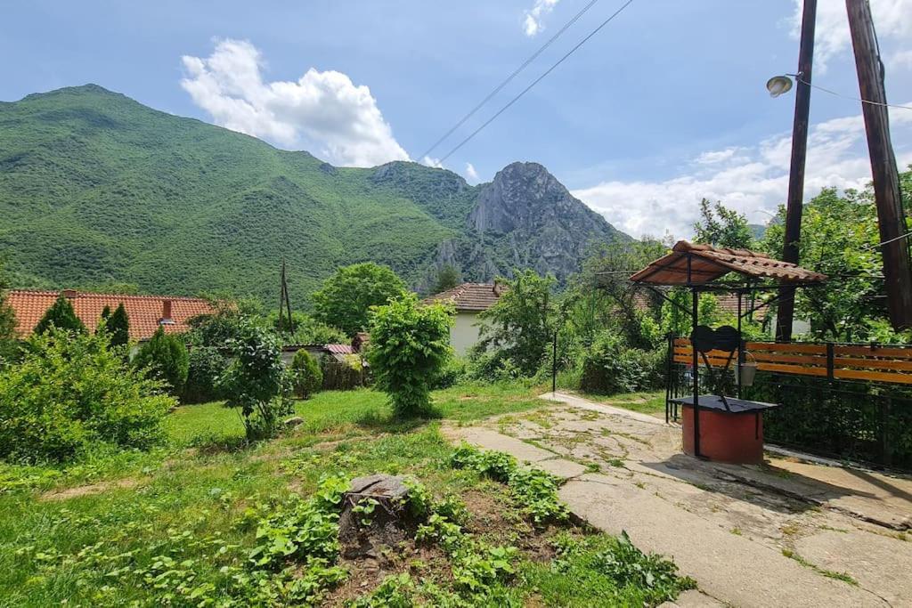 Ilis House Matka Villa Skopje Exterior photo